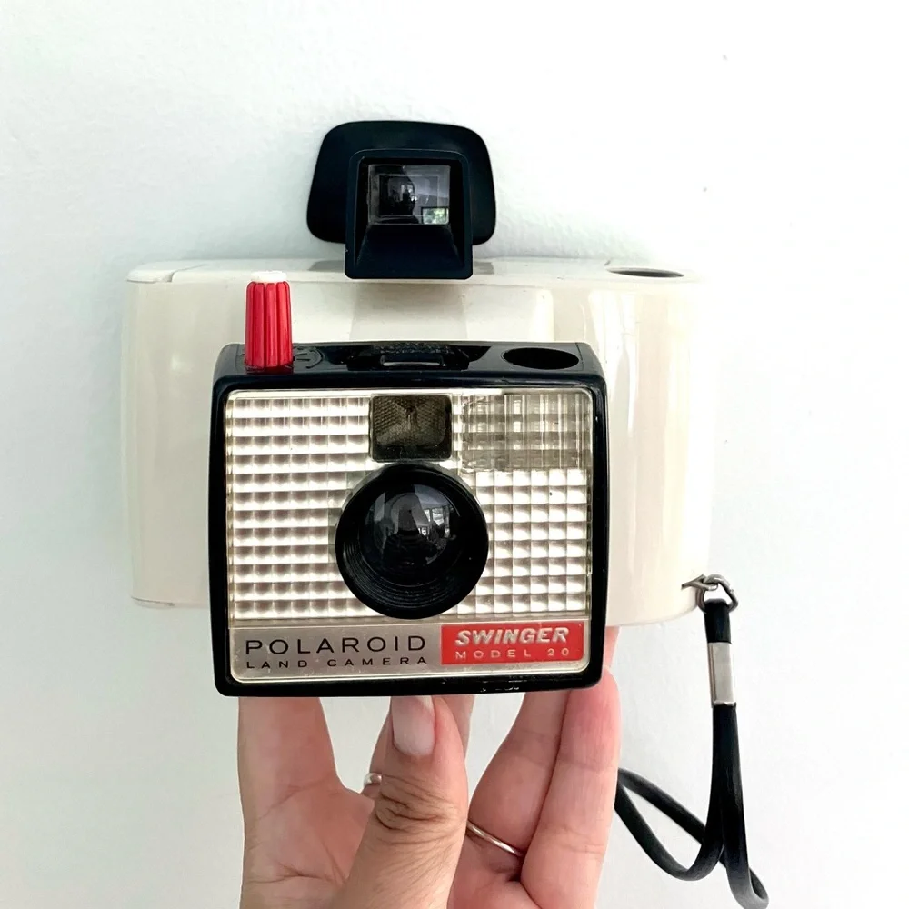 Vintage 60’s Polaroid Swinger model 20 Land Camera